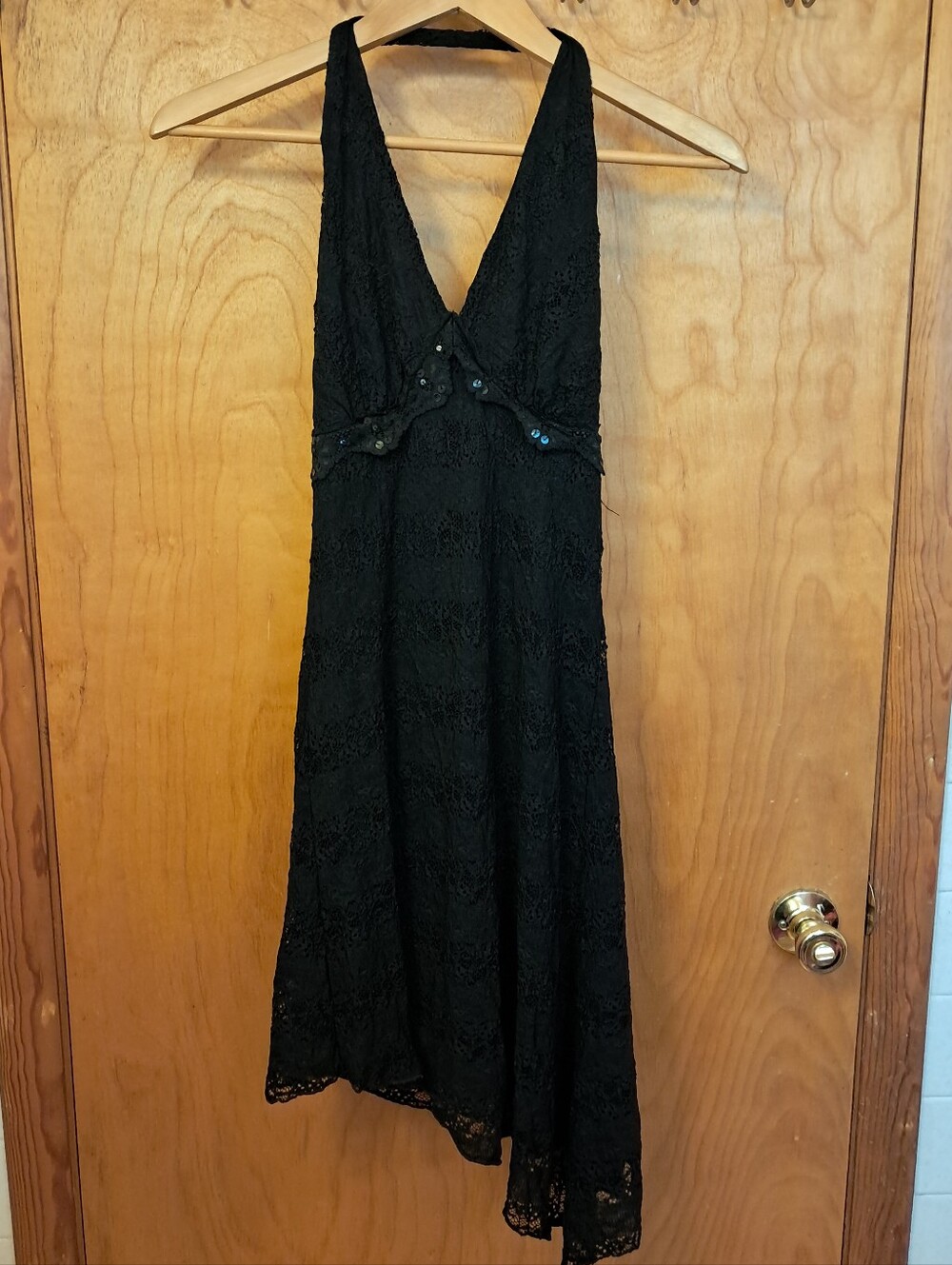 Black Sleeveless Dress